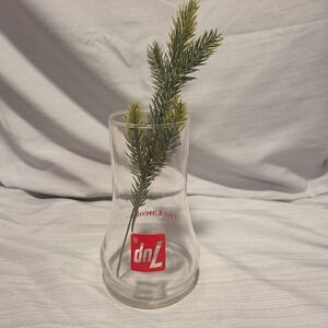 Vintage 7UP 12 Oz The UnCola Upside Down Drinking Glass